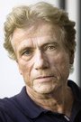 Jürgen Prochnow isAndré Vernet