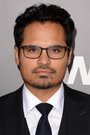 Michael Peña isSimon
